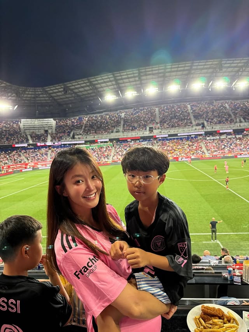 Potret Baby Bump Lee Si Young yang Menggemaskan